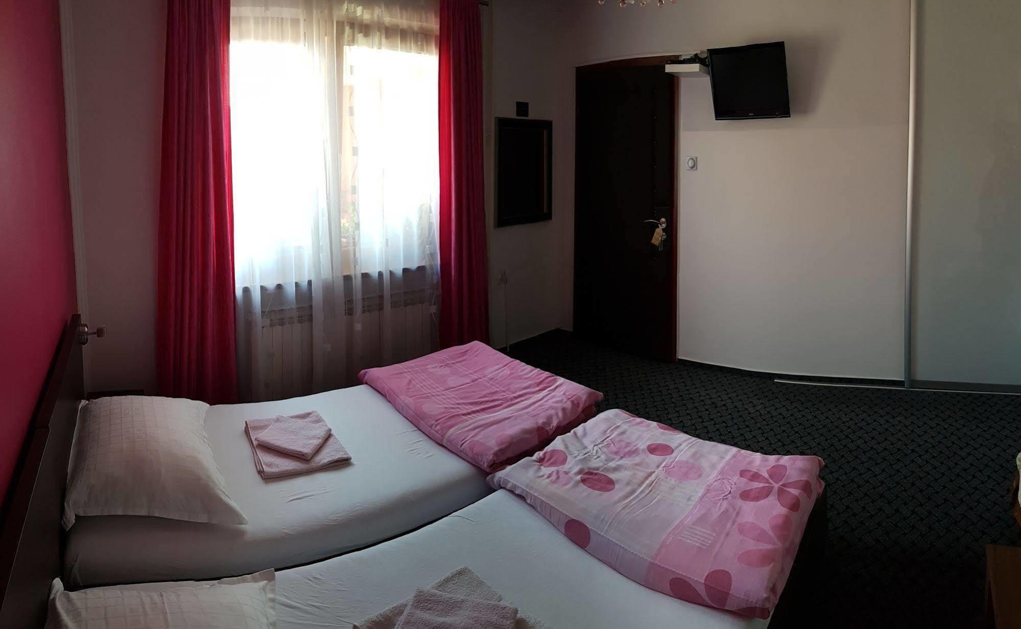Guest House Ciro Sarajevo Exterior photo
